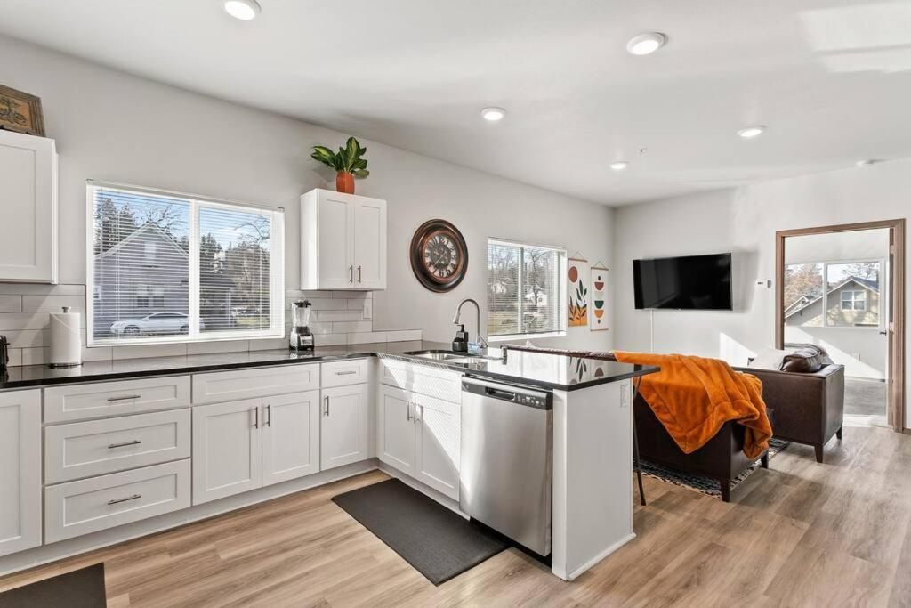 Brand New 2 Bed 2 Bath Near Perry District And Dt Apartment Spokane Luaran gambar